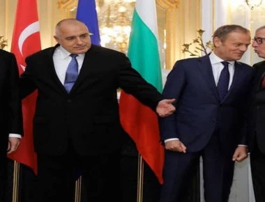 Αστειότητες Ζ.Κ.Γιουνκέρ σε Ρ.Τ.Ερντογάν για Ελληνες αιχμαλώτους ομήρους: «Να τους επιστρέψετε σε... φυσιολογικό χρόνο»!